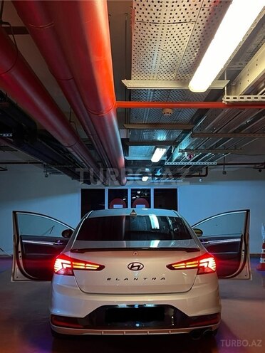 Hyundai Elantra 2019, 61,155 km - 2.0 l - Bakı