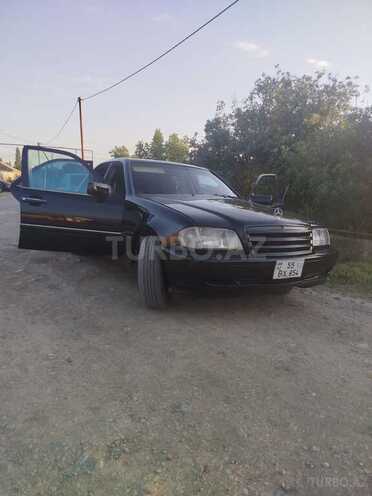 Mercedes C 220 1995, 326,000 km - 2.2 l - Goranboy
