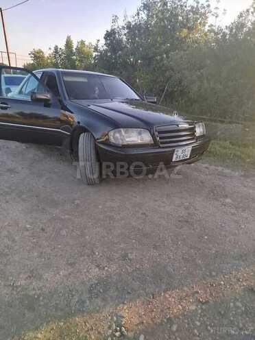 Mercedes C 220 1995, 326,000 km - 2.2 l - Goranboy