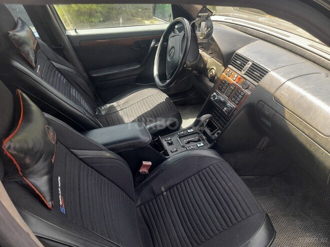 Mercedes C 220 1995, 326,000 km - 2.2 l - Goranboy