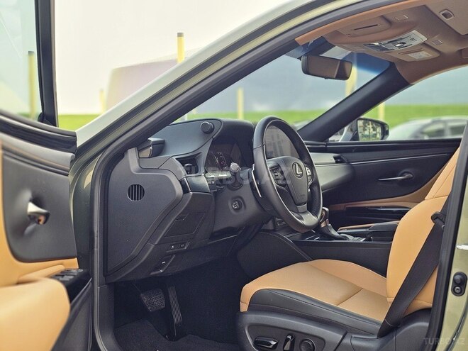 Lexus ES 200 2022, 2,800 km - 2.0 l - Bakı
