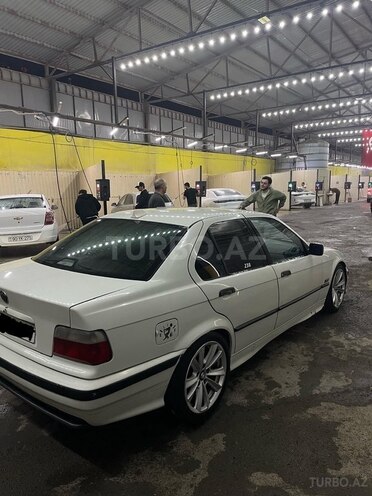 BMW 318 1995, 223,000 km - 1.8 l - Bakı