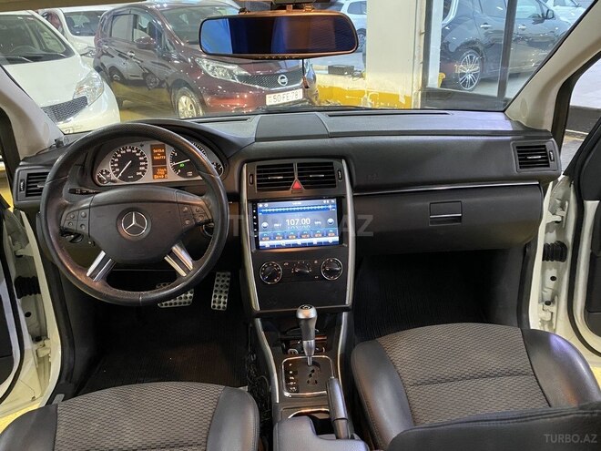 Mercedes B 180 2010, 108,650 km - 1.7 l - Sumqayıt