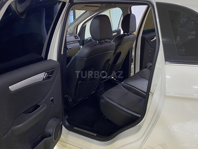 Mercedes B 180 2010, 108,650 km - 1.7 l - Sumqayıt