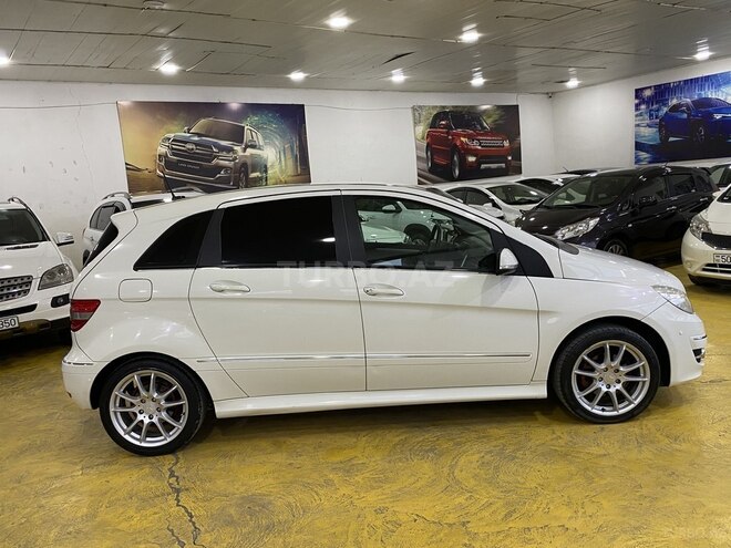 Mercedes B 180 2010, 108,650 km - 1.7 l - Sumqayıt