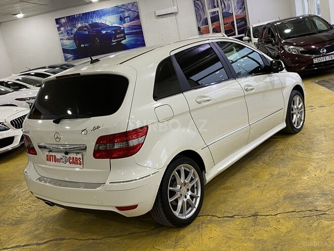 Mercedes B 180 2010, 108,650 km - 1.7 l - Sumqayıt