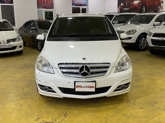 Mercedes B 180 2010, 108,650 km - 1.7 l - Sumqayıt