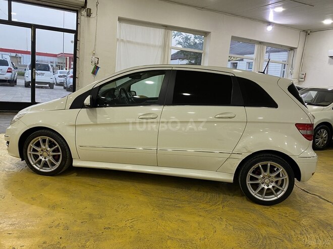 Mercedes B 180 2010, 108,650 km - 1.7 l - Sumqayıt