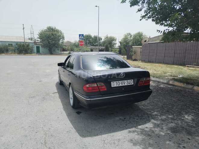 Mercedes E 240 1998, 228,000 km - 2.4 l - Bakı