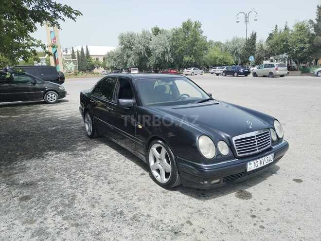 Mercedes E 240 1998, 228,000 km - 2.4 l - Bakı