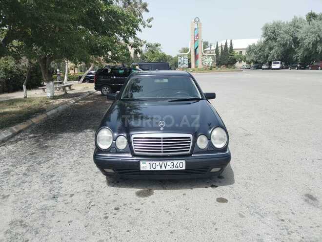 Mercedes E 240 1998, 228,000 km - 2.4 l - Bakı