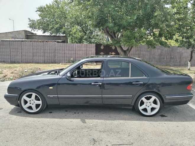 Mercedes E 240 1998, 228,000 km - 2.4 l - Bakı