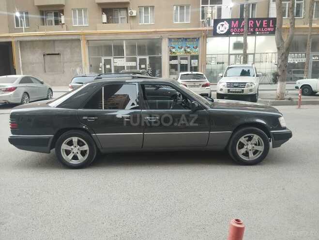 Mercedes E 220 1994, 228,000 km - 2.2 l - Bakı