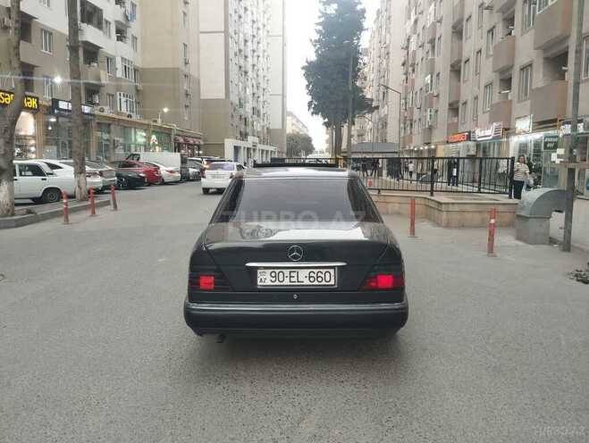 Mercedes E 220 1994, 228,000 km - 2.2 l - Bakı