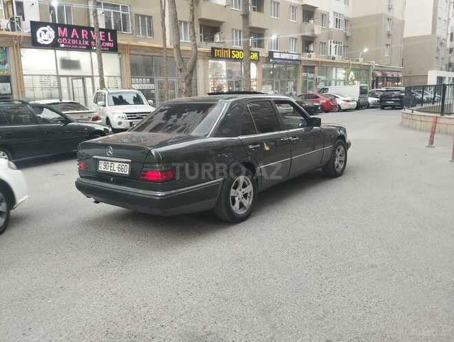 Mercedes E 220 1994, 228,000 km - 2.2 l - Bakı