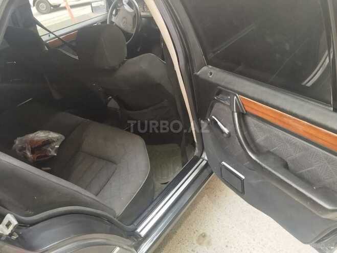 Mercedes E 220 1994, 228,000 km - 2.2 l - Bakı
