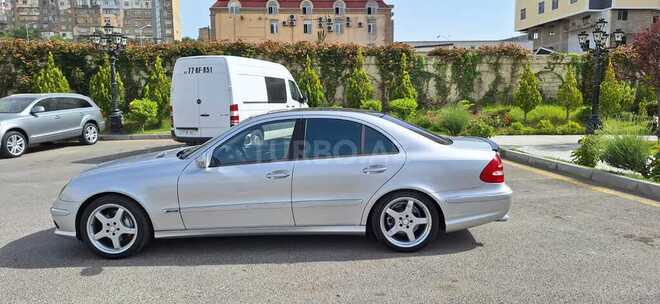 Mercedes E 320 2003, 271,754 km - 3.2 l - Bakı