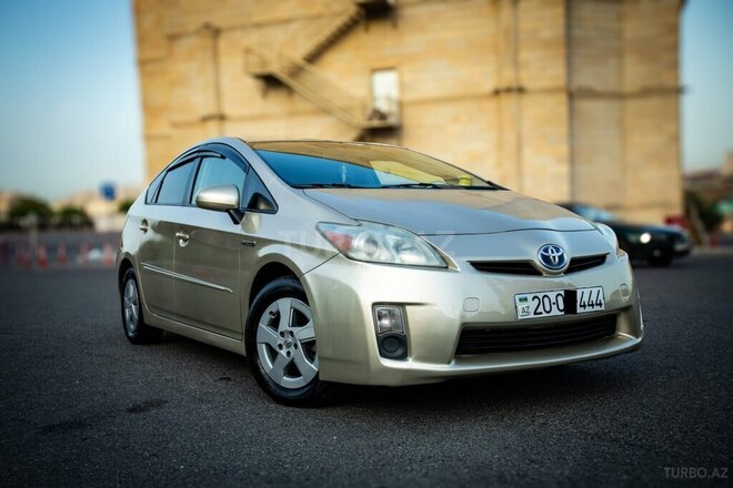 Toyota Prius 2011, 350,000 km - 1.8 l - Bakı