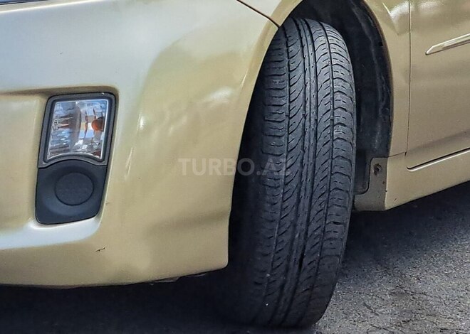 Toyota Prius 2011, 350,000 km - 1.8 l - Bakı