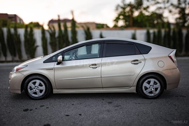 Toyota Prius 2011, 350,000 km - 1.8 l - Bakı