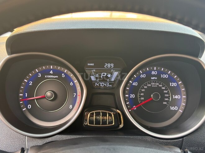 Hyundai Elantra 2015, 231,746 km - 1.8 l - Sumqayıt