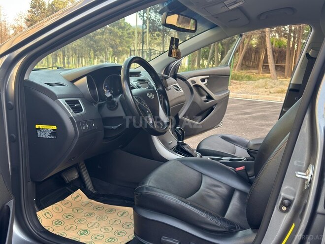 Hyundai Elantra 2015, 231,746 km - 1.8 l - Sumqayıt