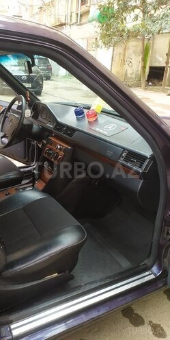 Mercedes E 220 1995, 443,353 km - 2.2 l - Bakı