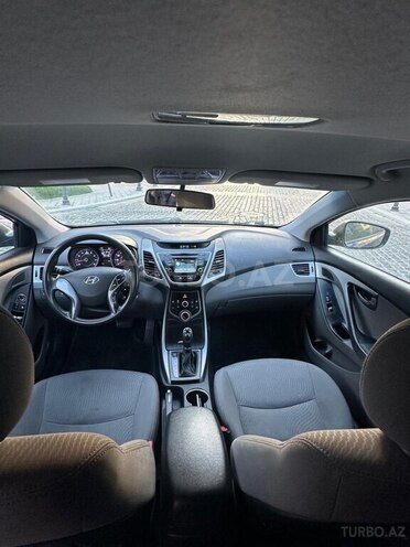 Hyundai Elantra 2015, 215,652 km - 1.8 l - Bakı