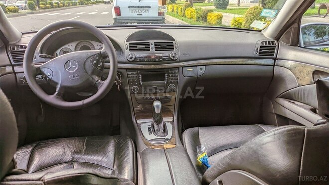 Mercedes E 220 d 2002, 378,000 km - 2.2 l - Bakı
