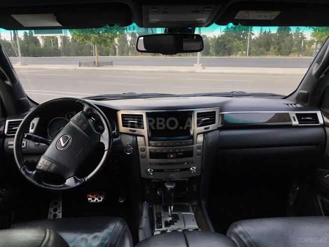 Lexus LX 570 2015, 226,000 km - 5.7 l - Gəncə