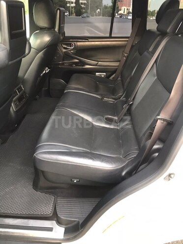 Lexus LX 570 2015, 226,000 km - 5.7 l - Gəncə