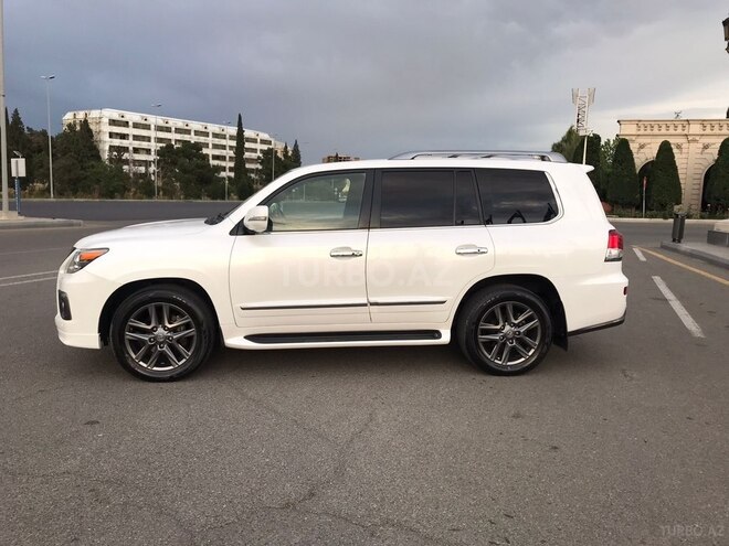 Lexus LX 570 2015, 226,000 km - 5.7 l - Gəncə