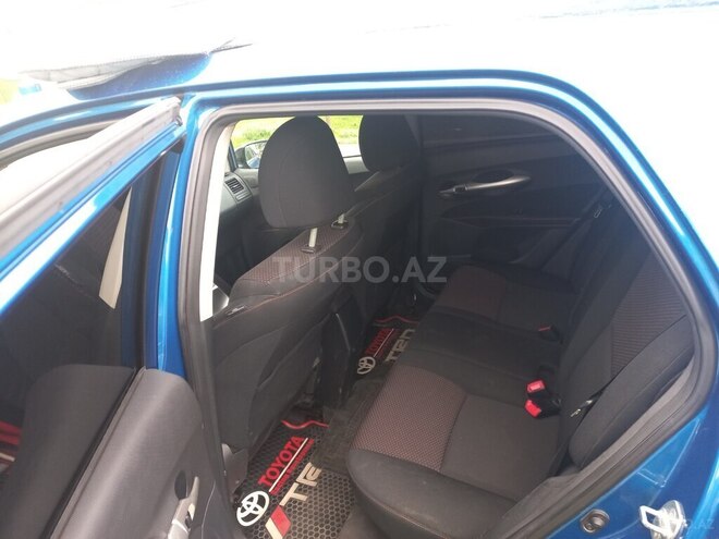 Toyota Auris 2011, 200,000 km - 1.4 l - İsmayıllı