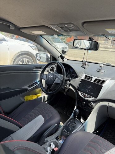 Hyundai Accent 2016, 224,000 km - 1.6 l - Bakı
