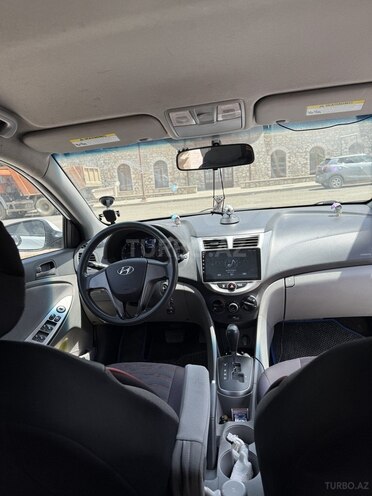 Hyundai Accent 2016, 224,000 km - 1.6 l - Bakı