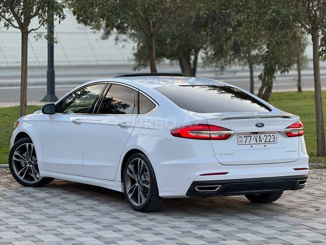 Ford Fusion (North America) 2020, 107,000 km - 2.0 л - Bakı