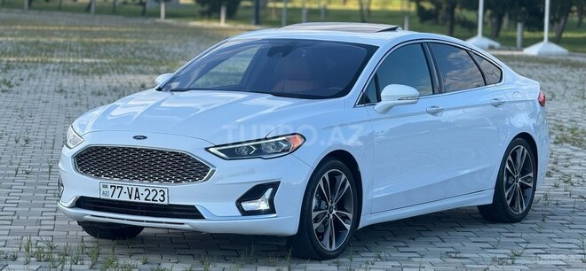 Ford Fusion (North America) 2020, 107,000 km - 2.0 л - Bakı