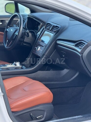 Ford Fusion (North America) 2020, 107,000 km - 2.0 л - Bakı