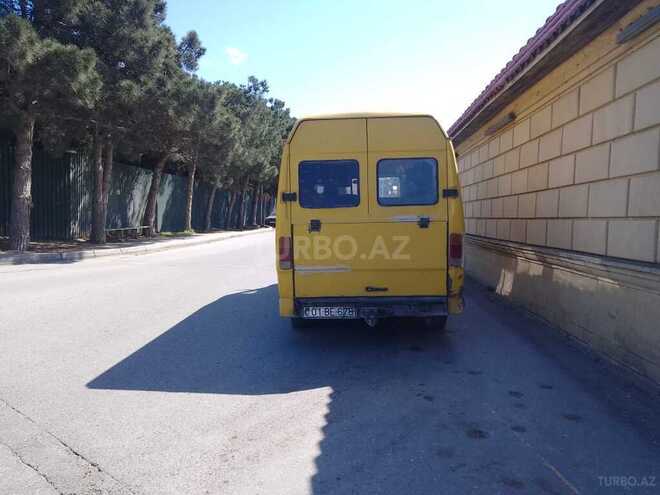 Mercedes  1990, 20,000 km - 2.5 л - Bakı