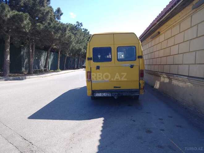 Mercedes  1990, 20,000 km - 2.5 л - Bakı