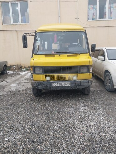 Mercedes  1990, 20,000 km - 2.5 л - Bakı