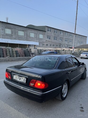 Mercedes E 240 1998, 330,000 km - 2.4 l - Bakı