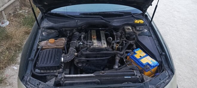 Opel Omega 1994, 292,350 km - 2.0 l - Bakı