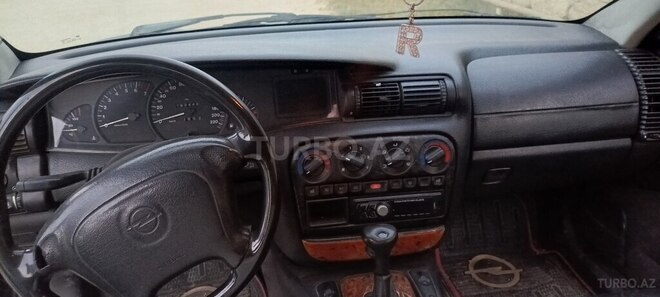 Opel Omega 1994, 292,350 km - 2.0 l - Bakı