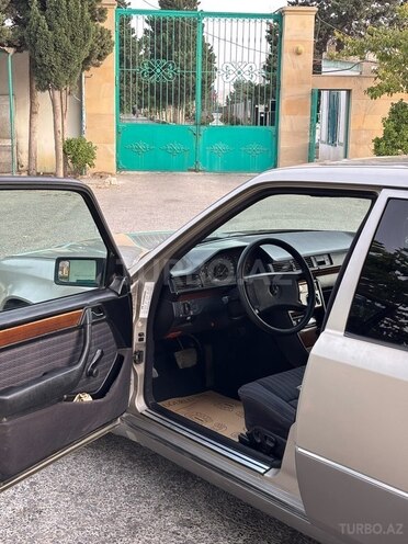 Mercedes E 200 1989, 55,654 km - 2.0 l - Bakı