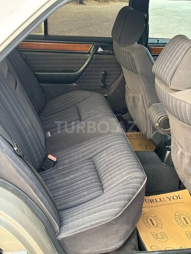 Mercedes E 200 1989, 55,654 km - 2.0 l - Bakı