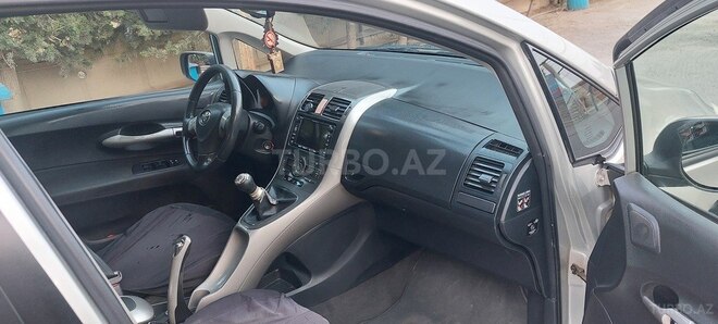 Toyota Auris 2007, 200,000 km - 1.4 l - Bakı