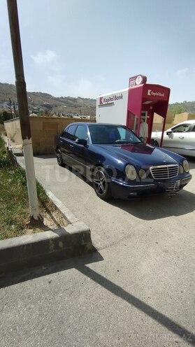 Mercedes E 280 2000, 295,000 km - 2.8 л - Bakı