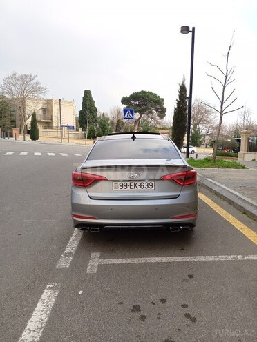 Hyundai Sonata-6