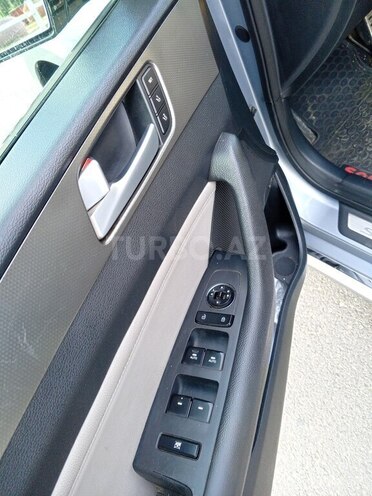 Hyundai Sonata-10